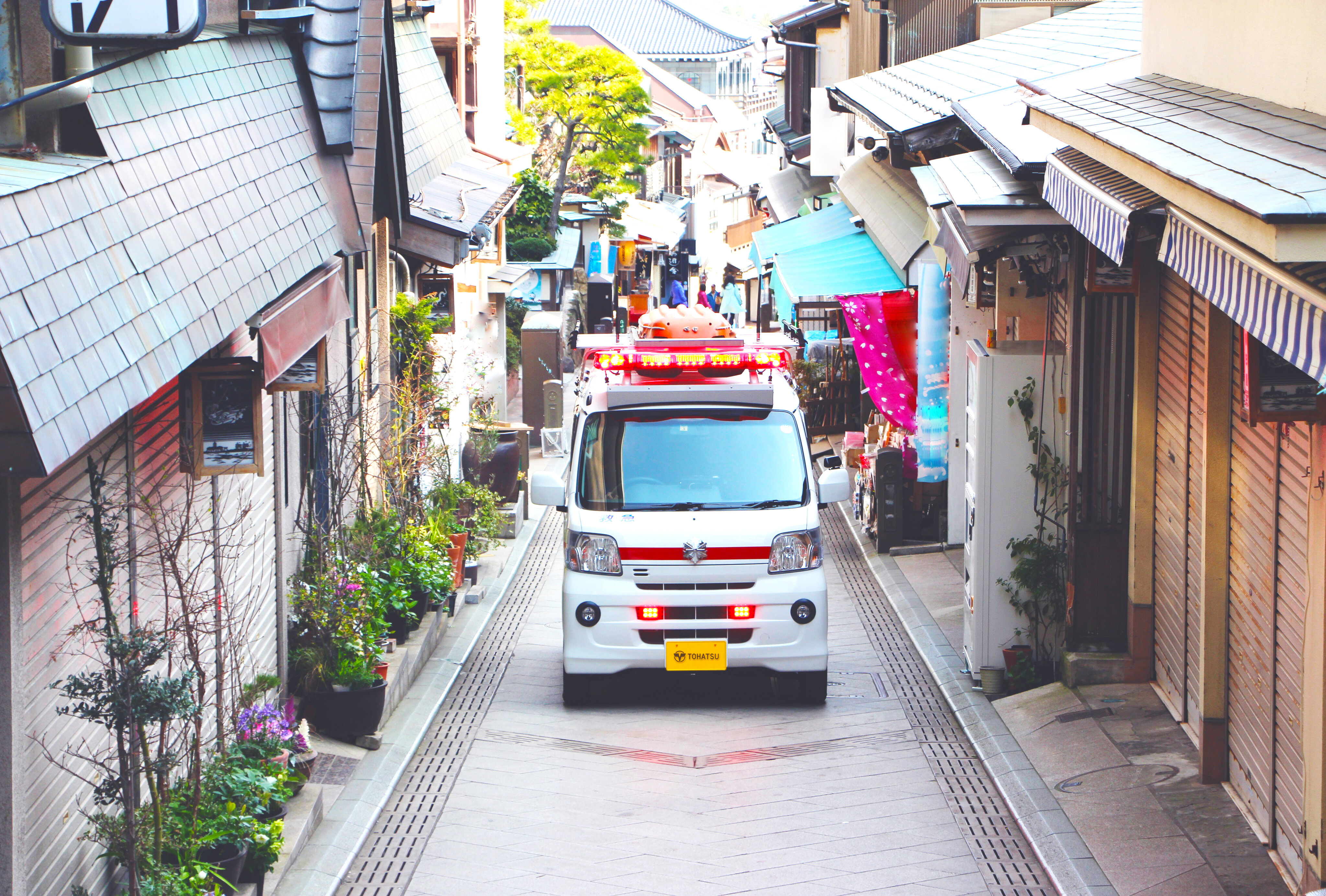 軽4WD救急自動車｜特殊車両｜消防・特殊車両｜トーハツ株式会社